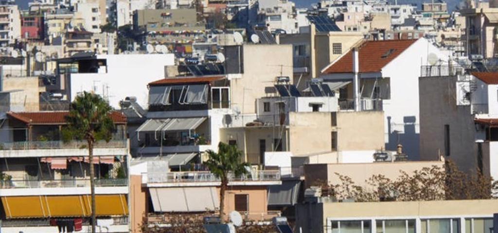 Ξαναμοιράζεται η "τράπουλα" του ΕΝΦΙΑ. Είσπραξη από τον Μάρτιο σε 9 δόσεις  Ξαναμοιράζεται η "τράπουλα" του ΕΝΦΙΑ. Είσπραξη από τον Μάρτιο σε 9 δόσεις
